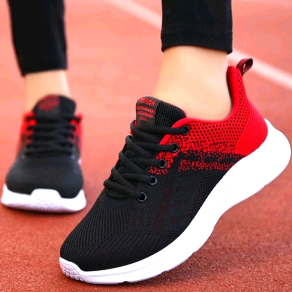 Athletic shoes